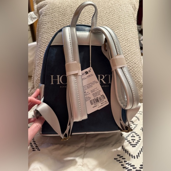 LOUNGEFLY - Harry Potter - Picture 3 of 4